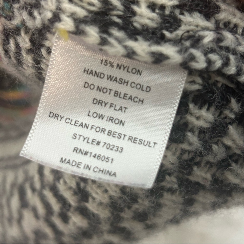 Monteau Multicolor Patterned Sweater - Picture 10 of 12